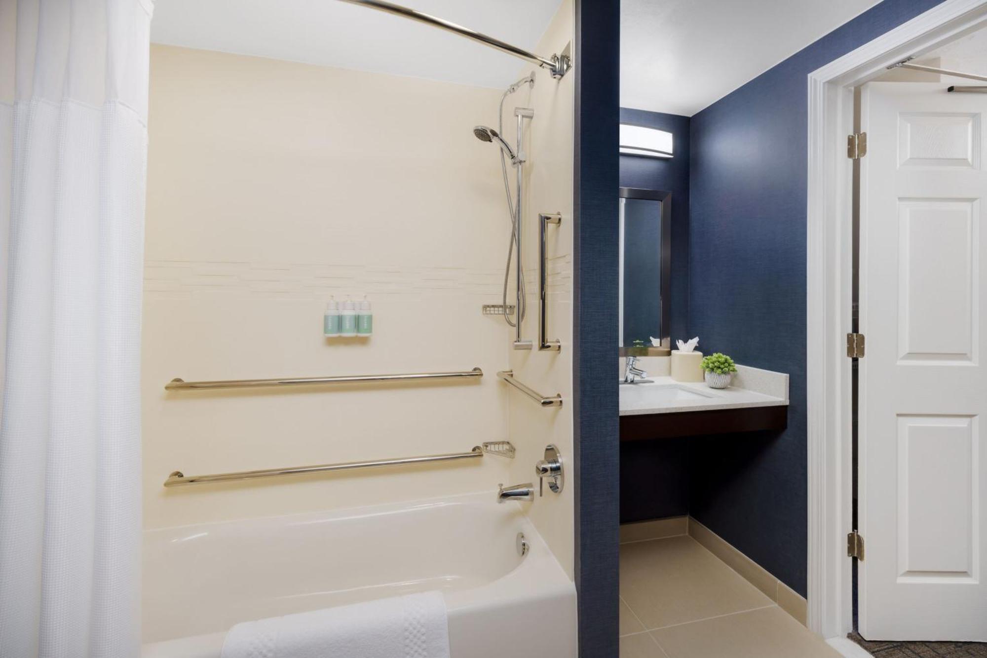 Residence Inn Boston Франклин Екстериор снимка