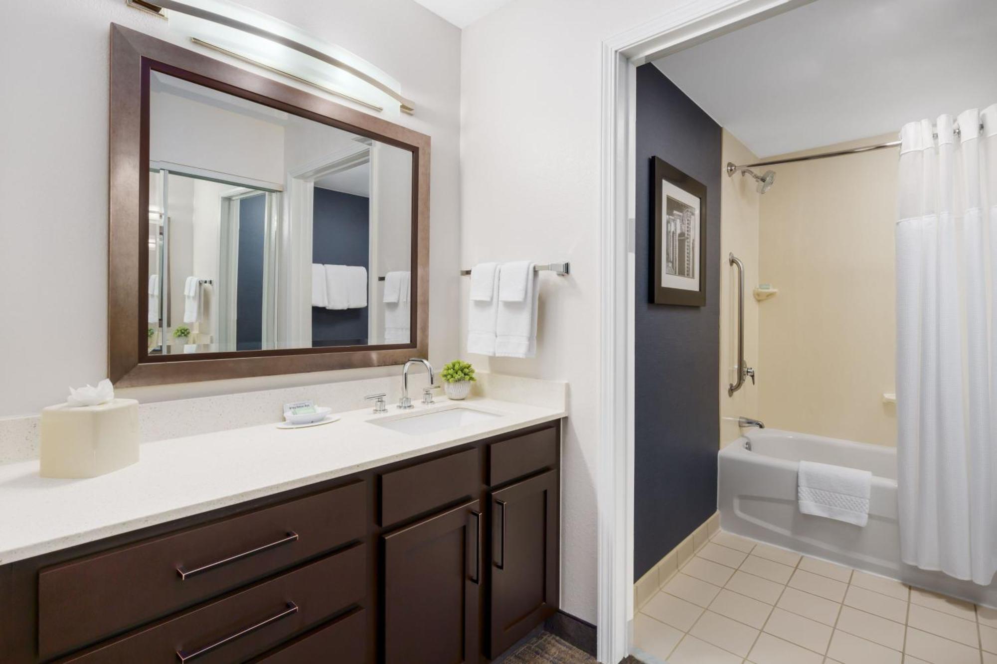 Residence Inn Boston Франклин Екстериор снимка